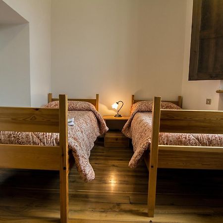 Il Camoscio Mountain & Bike Hostel Rovere  Ngoại thất bức ảnh